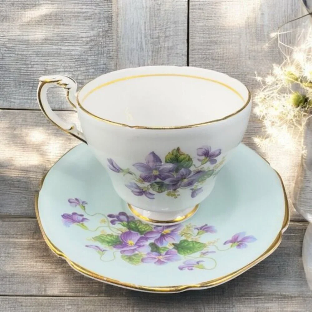 Paragon By Appointment To Her Majesty The Queen Teacup Saucer Set Purple Violets